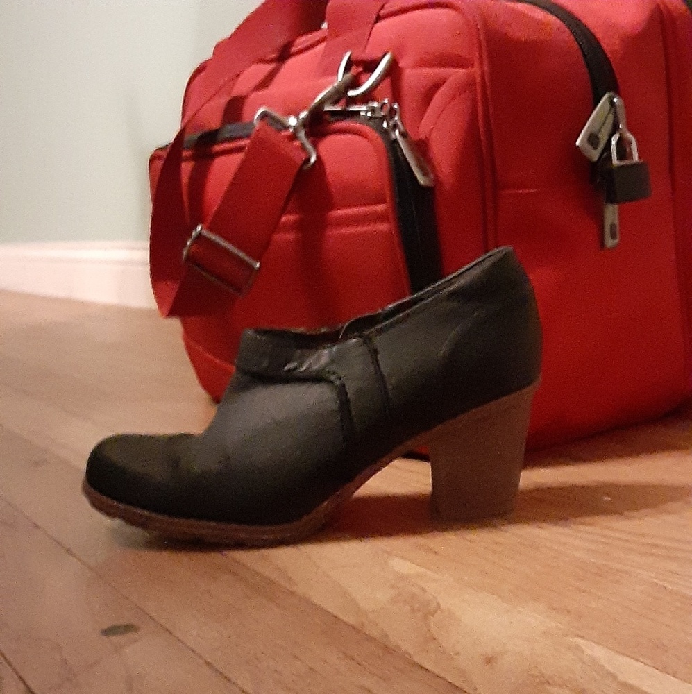 Clogs